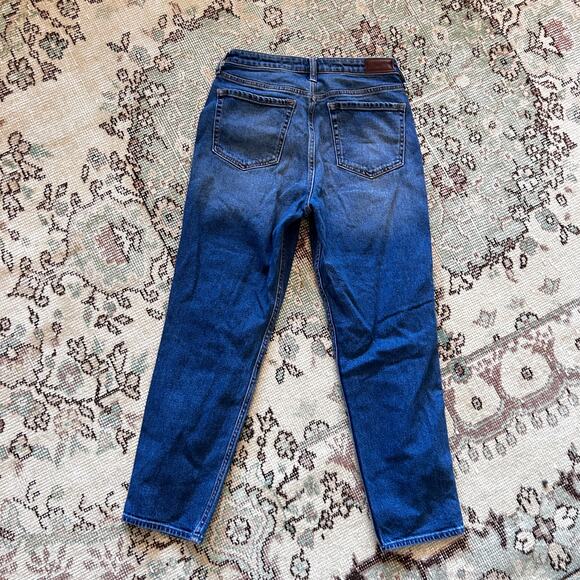 Hollister Ultra High Rise Mom Jeans 28 6 Medium Dark Wash Women's Distressed - Picture 4 of 5